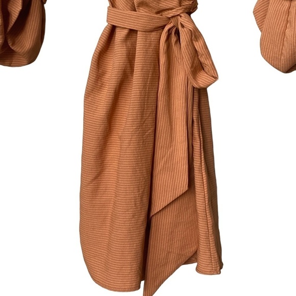 Selfie Leslie DANIELLE RUCHED SLEEVE WRAP DRESS TAN Size Small - Picture 8 of 12